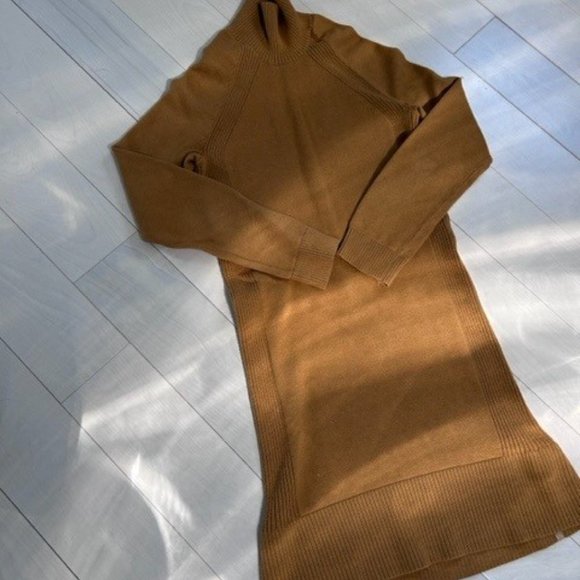 lululemon Sweater Dress - Picture 3 of 3